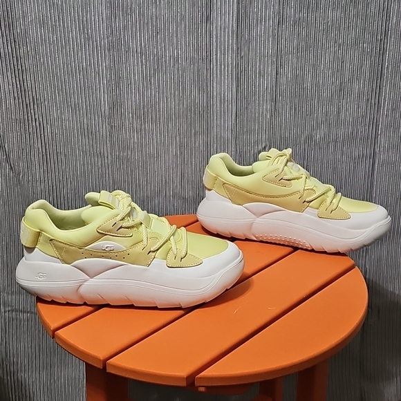 UGG Lemon Lime La Cloud Lace Fashion Platform Sneakers, Women US 10/ EUR 41 NWOB - Picture 4 of 12